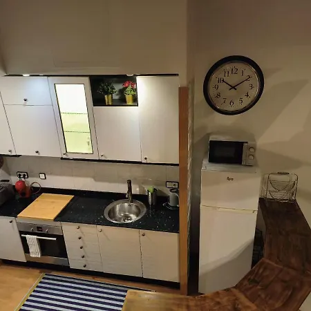 Sunny Studio In Sants Apartament Barcelona